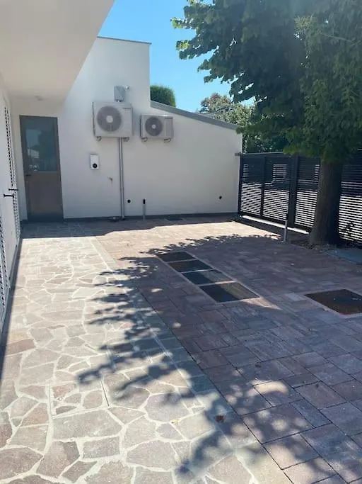 Villa Popilia Sea & Business Red Rimini 0*,